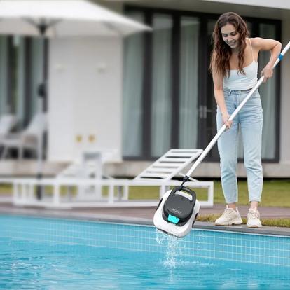 Výhody vlevo a obrázek v pravo